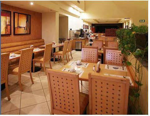 Hotel Plaza Las Quintas Hermosillo Exterior photo
